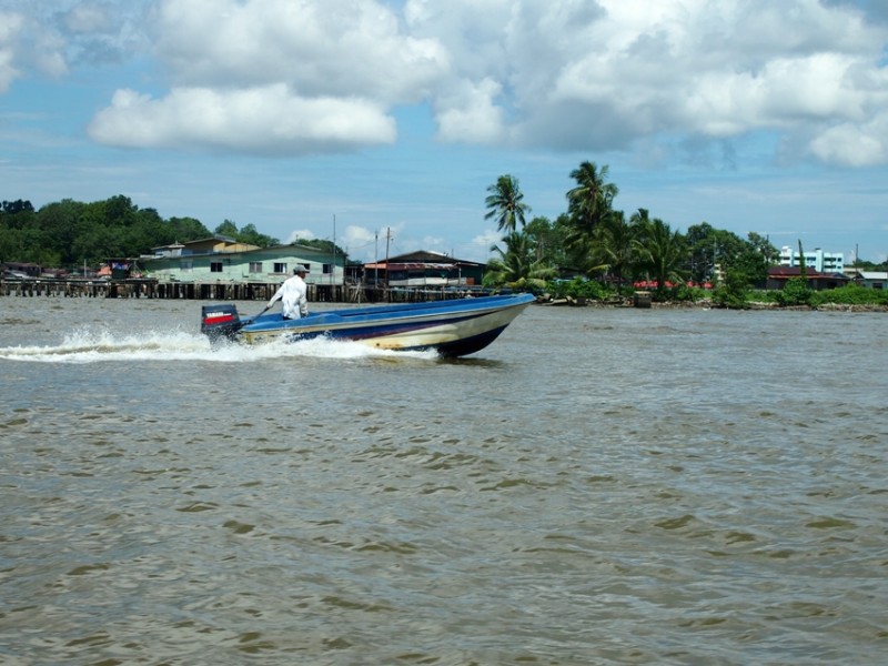 Water taxi Brunei image